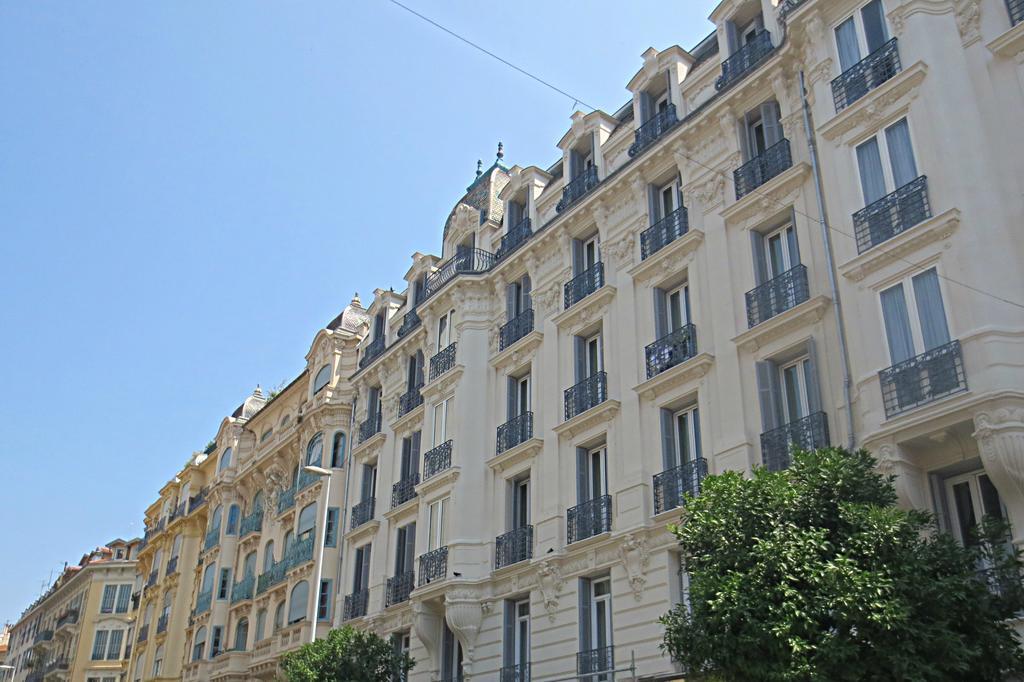 Le Noailles Gare 3*