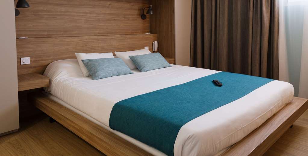 Le Noailles Gare Hotel